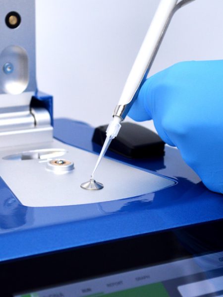 A 1 uL sample is pipetted onto a Nano UV-Vis Spectrophotometer, the DeNovix DS-11 FX+.
